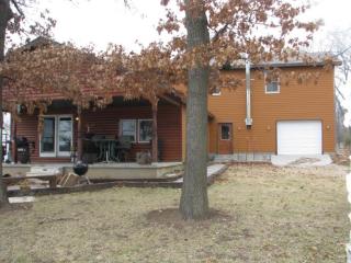 90 Lake Rd, Farlington, KS 66734-4044