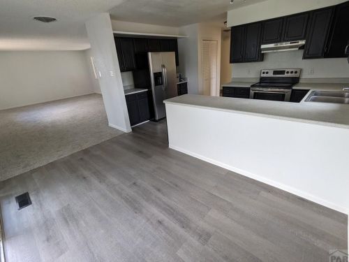 409 Camrose Ln, Pueblo, CO 81007-3539