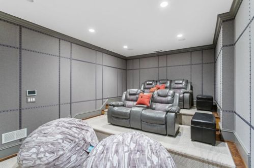 876 Berkshire Rd, Atlanta GA  30324-4930 exterior