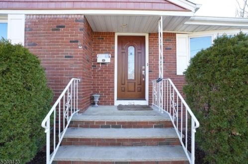 262 Iselin Pkwy, Iselin, NJ 08830-1225