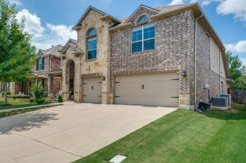 6808 San Fernando Dr, Fort Worth, TX 76131-2868