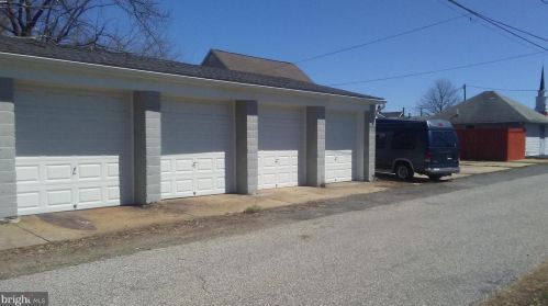 3 Law St, Aberdeen, MD 21001-3207