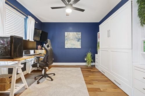 4246 Canyon Glen Cir, Austin TX  78732-2188 exterior