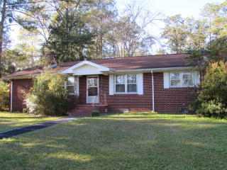 2209 Oleander Dr, Waycross, GA 31501-6247