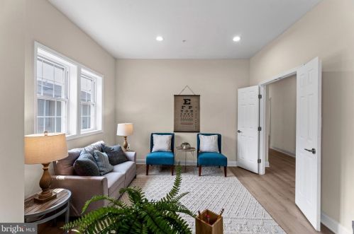 805 Colby Ave, Silver Spring MD 20912-5849 exterior