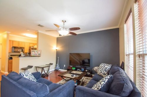 8015 Ederville Cir, Fort Worth TX  76120-4235 exterior