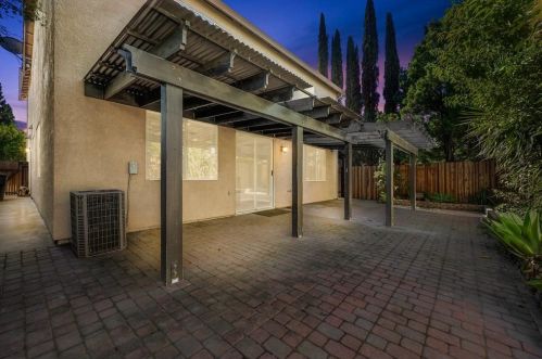 11407 Gold Station Dr, Rancho Cordova CA  95670-6209 exterior