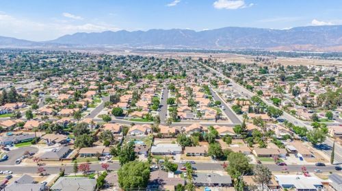 838 Holly St, Rialto, CA 92376-4523