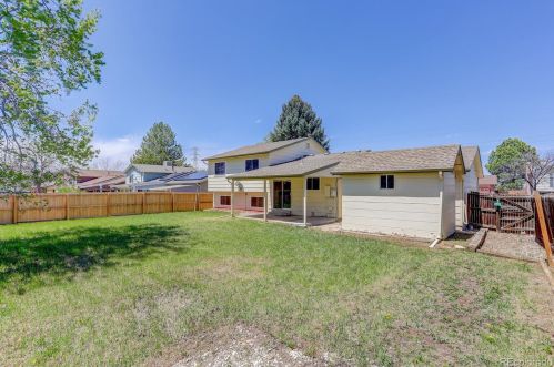 18034 Atlantic Dr, Aurora CO  80013-1321 exterior