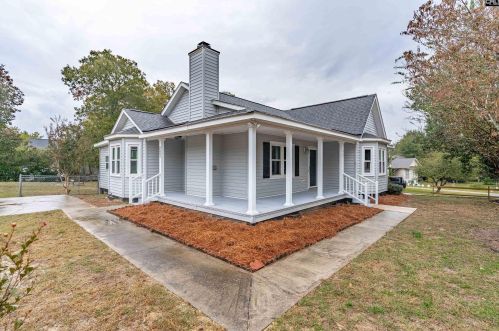 227 Wrenwood Dr, Lexington, SC 29073-7521