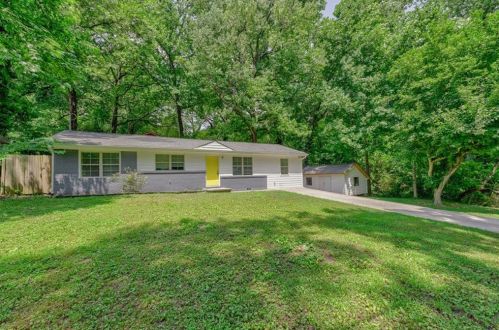 2851 1st Ave, Atlanta GA  30315-9001 exterior