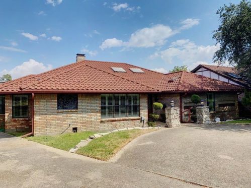 150 Macarthur Ct, Irving TX  75061-4410 exterior