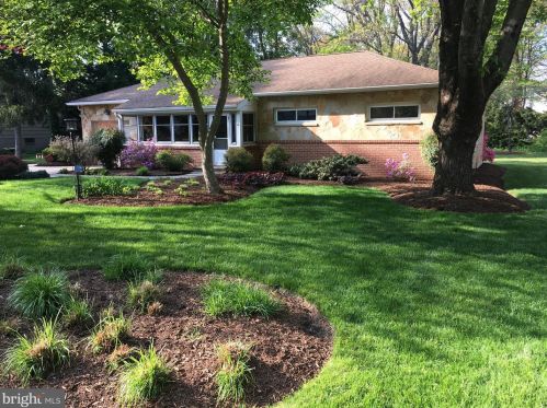16 Linda Ln, Severna Park, MD 21146-3208