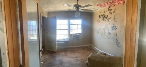 3209 Th, Austin TX  78702-1400 exterior