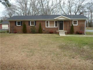110 Ragan St, Tullahoma, TN 37388-3155