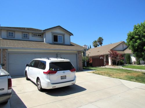 2054 Fieldview Dr, Tracy, CA 95377-5365