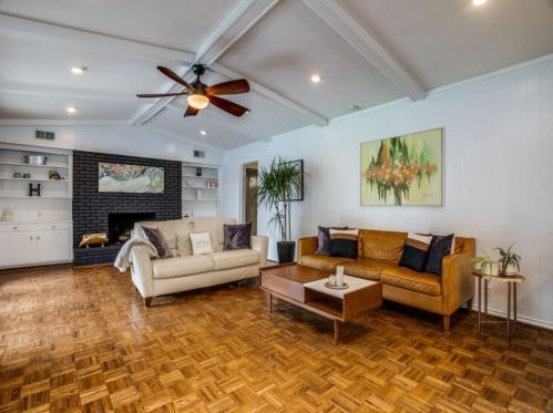 9733 Estate Ln, Dallas TX  75238-1849 exterior