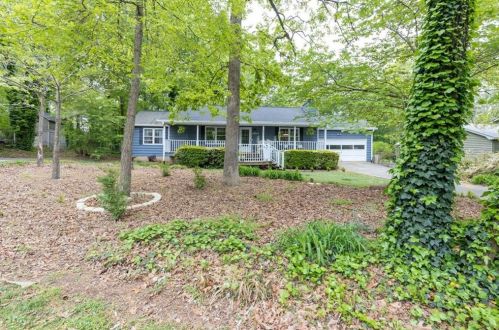 2911 Country Ct, Kennesaw, GA 30152-4158