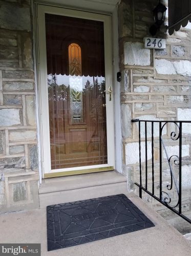 246 Cheltenham Ave, Philadelphia, PA 19120-1012