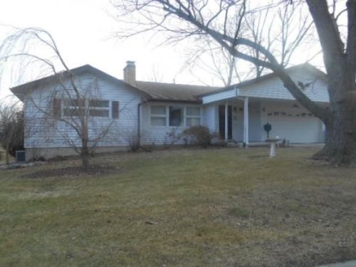 5 Sandcreek Pl, Decatur, IL 62521-5406