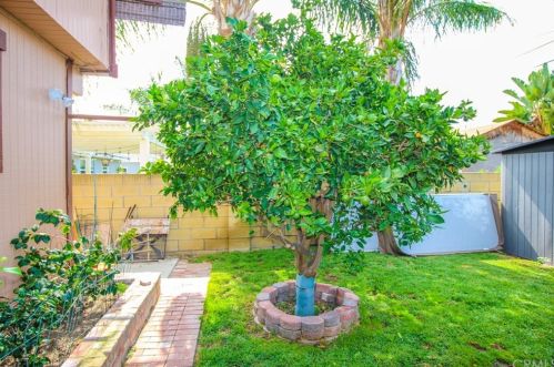 1621 Sumac Ln, Anaheim CA  92804-6653 exterior