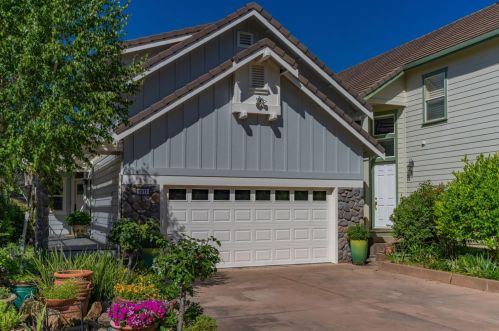 1011 Shoreline Dr, Copperopolis, CA 95228-9400