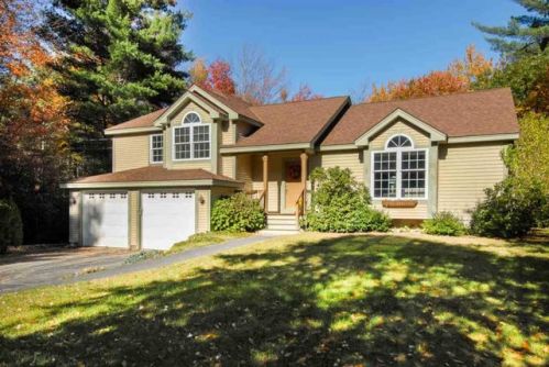 48 Kent Locke Cir, Alton, NH 03809-5070