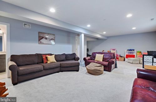 31 Chrisba Rd, Severna Park MD  21146-3060 exterior