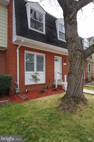 4309 Elliot Ct, Woodbridge, VA 22193-2600