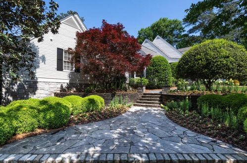 4300 Garmon Rd, Atlanta, GA 30327-3832