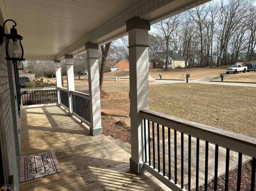 160 Corby Ln, Social Circle, GA 30025-2714