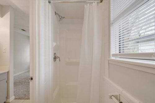 2302 Barton Skwy, Austin TX  78704-4704 exterior