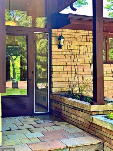 375 Floral Ave, Saint Paul MN  55126-5331 exterior