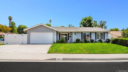 5580 Medea Valley Dr, Calabasas, CA 91301-3360