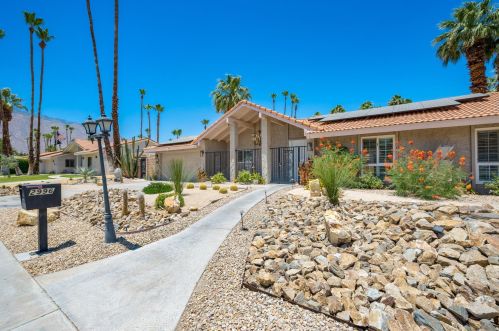 2996 Sonora Rd, Palm Springs, CA 92264-8724