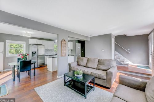 14080 37th Pl, Minneapolis, MN 55447-5406