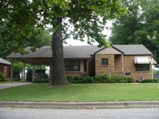 806 Jefferson St, Miami, OK 74354-4911