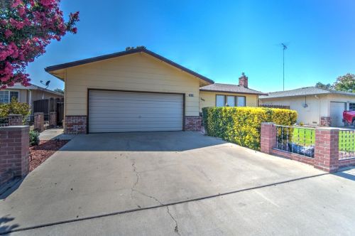 2409 Annhurst Ave, Turlock, CA 95382-1403