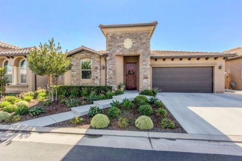 11356 Via Napoli Dr, Fresno, CA 93730-8831