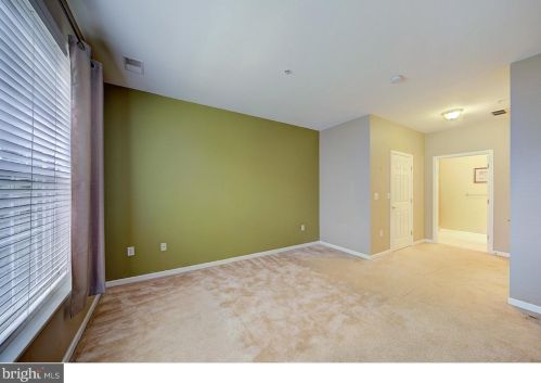 16 Kyle Way, Trenton NJ 08628-2521 exterior