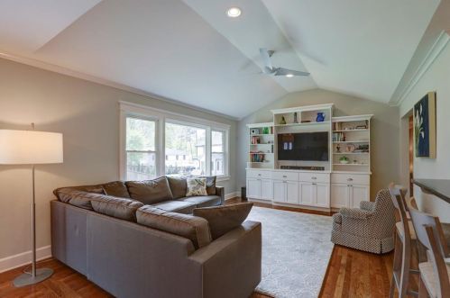 6405 Bridgewood Valley Rd, Atlanta GA  30328-2903 exterior