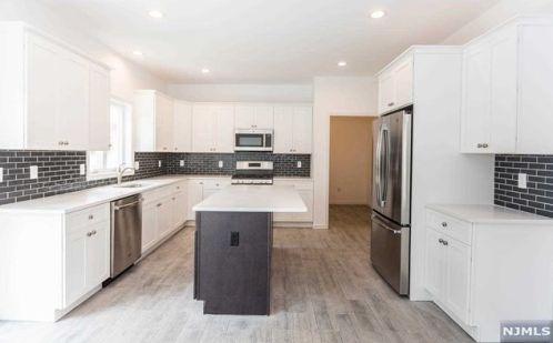180 Railroad Ave, Rockleigh, NJ 07647-2130