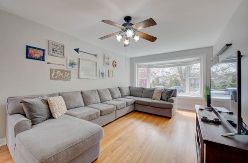 5143 Nagle Ave, Chicago, IL 60638-1336