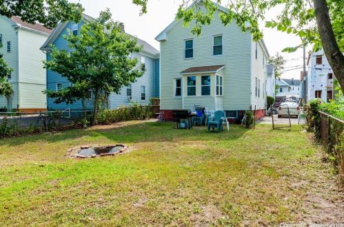 109 Cass St, Providence, RI 02905-2949