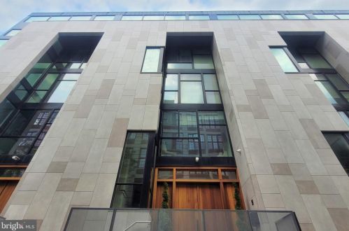 249 24th St, Philadelphia, PA 19103-5529