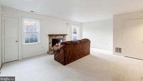 7722 Bristol Sq Ct, Springfield VA  22153-3120 exterior