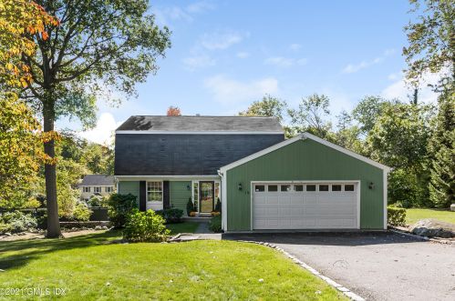 19 Peters Rd, Riverside, CT 06878-1913