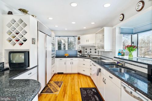 115 The Mews, Tavistock NJ exterior