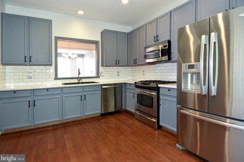 11785 Nates Pl, Woodbridge VA  22192-7410 exterior