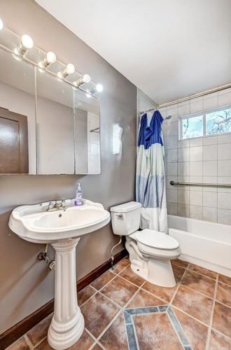 6026 Springfield Xenia Rd, Springfield OH  45502-8137 exterior
